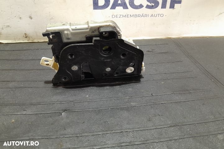 Broasca usa spate stanga 8K0839015C 8K0839015C Audi A5 8T [facelift] - 2