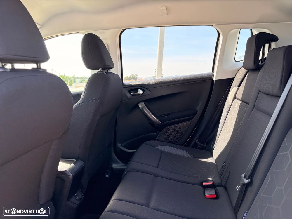 Peugeot 2008 1.2 PureTech Allure - 7