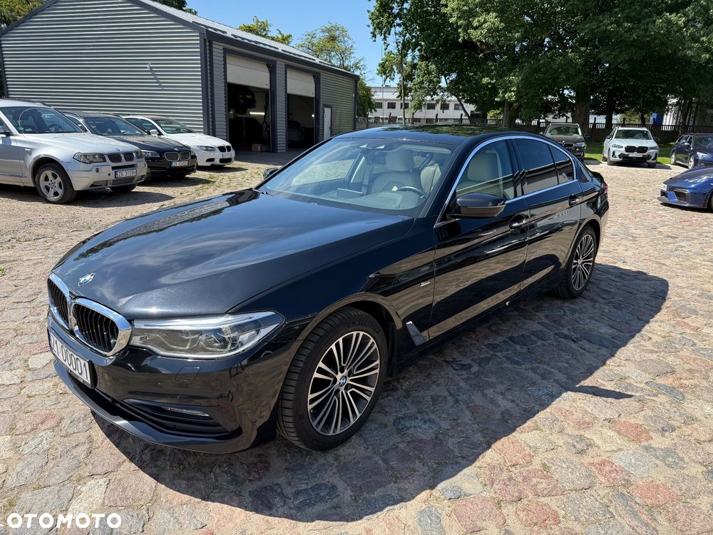 BMW Seria 5 520d xDrive Luxury Line sport - 4