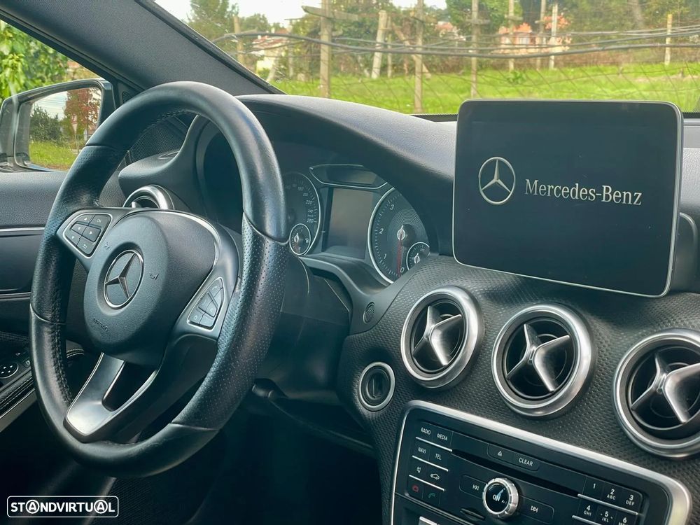 Mercedes-Benz A 180 d Urban - 10
