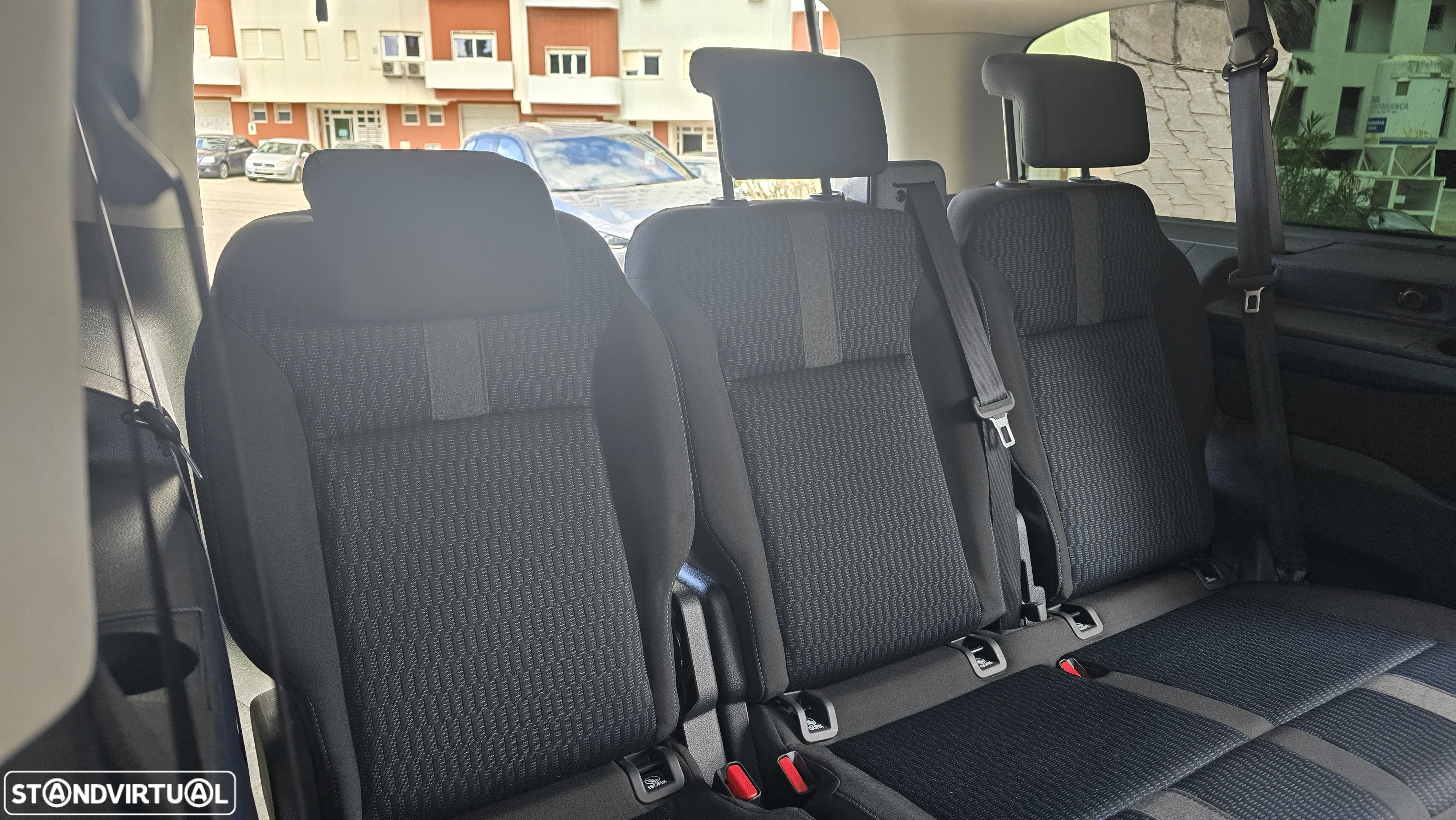 Peugeot Traveller 1.5 BlueHDi L3H1 Allure Long - 14