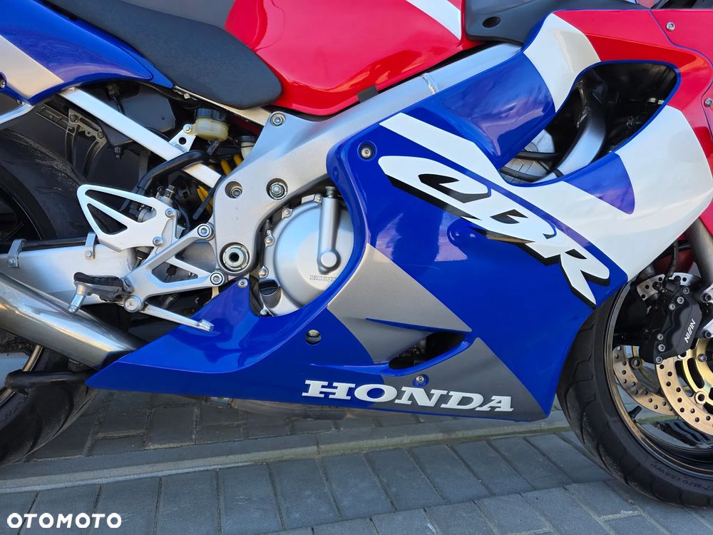 Honda CBR - 23