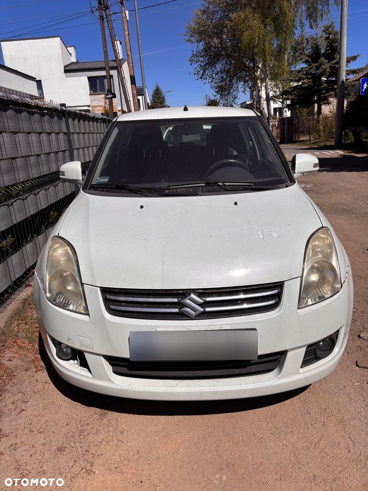Suzuki Swift - 3
