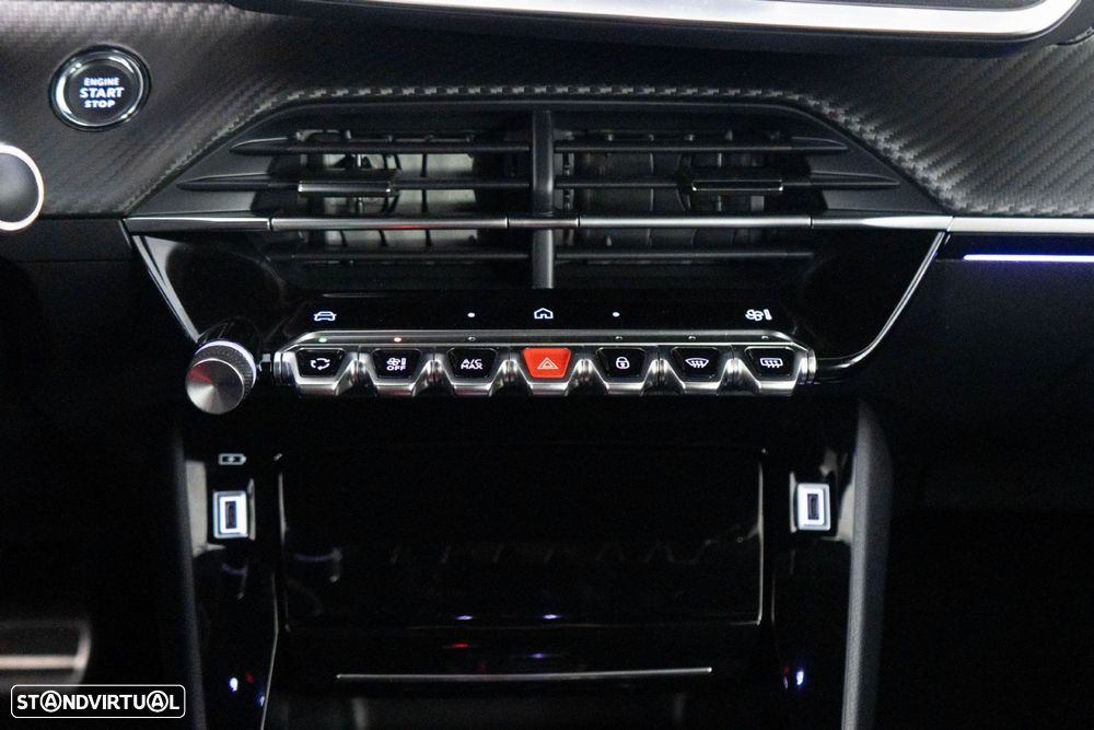 Peugeot 2008 1.2 PureTech GT EAT8 - 26