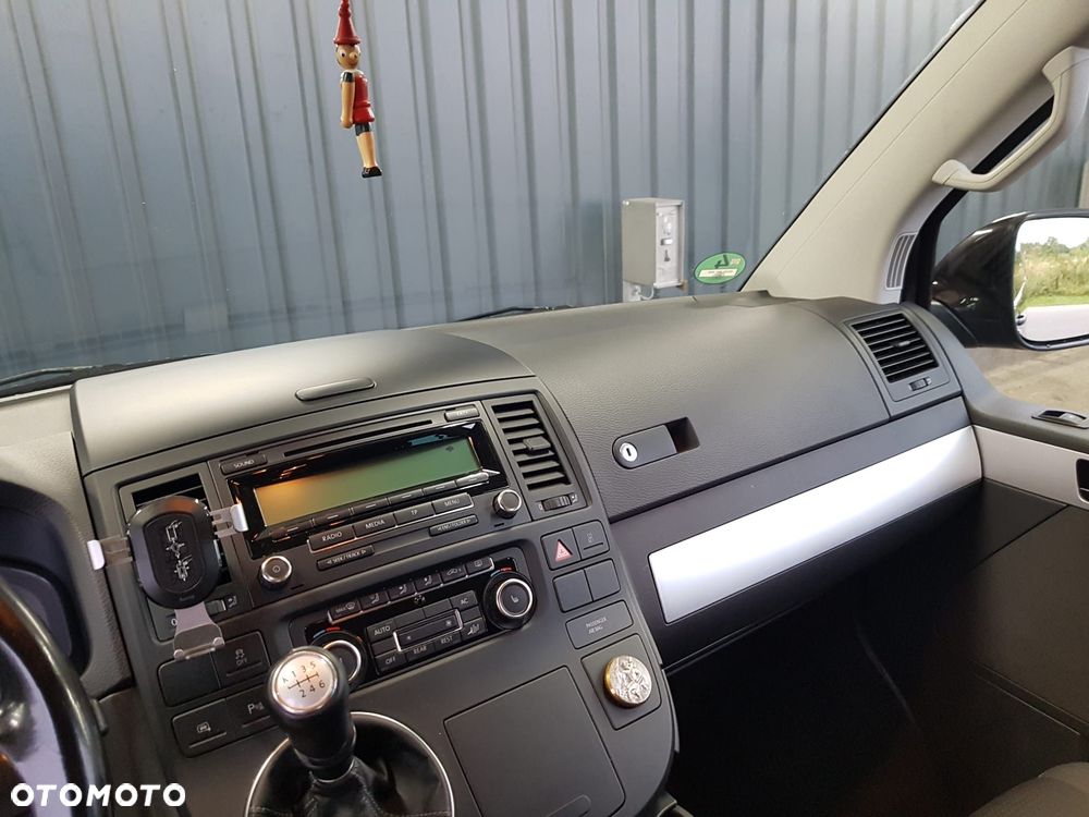 Volkswagen Multivan - 4