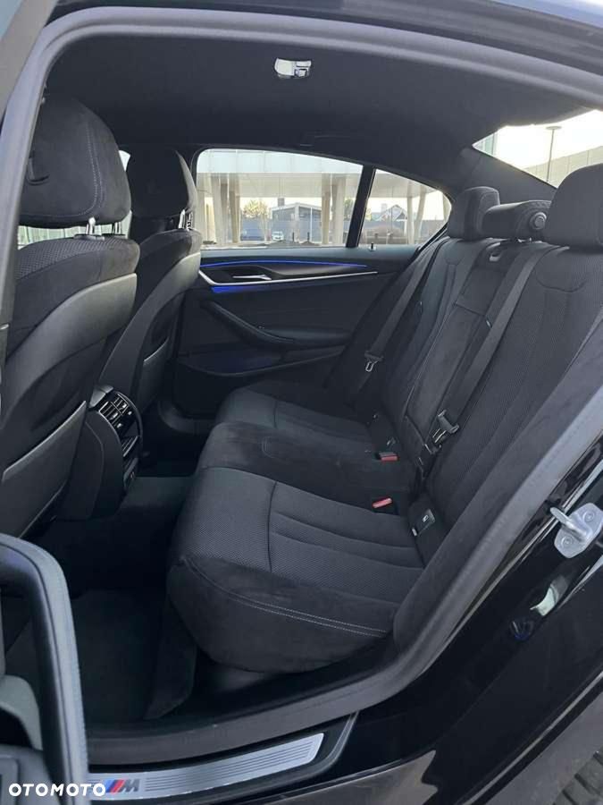 BMW Seria 5 520d M Sport Edition - 6