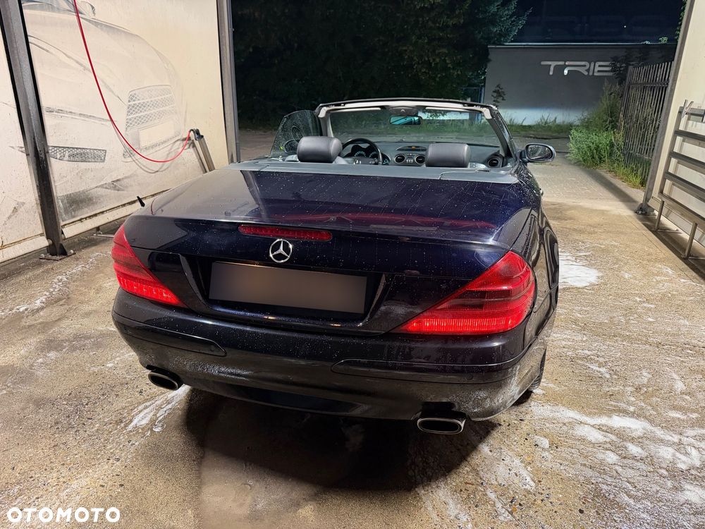 Mercedes-Benz SL - 16