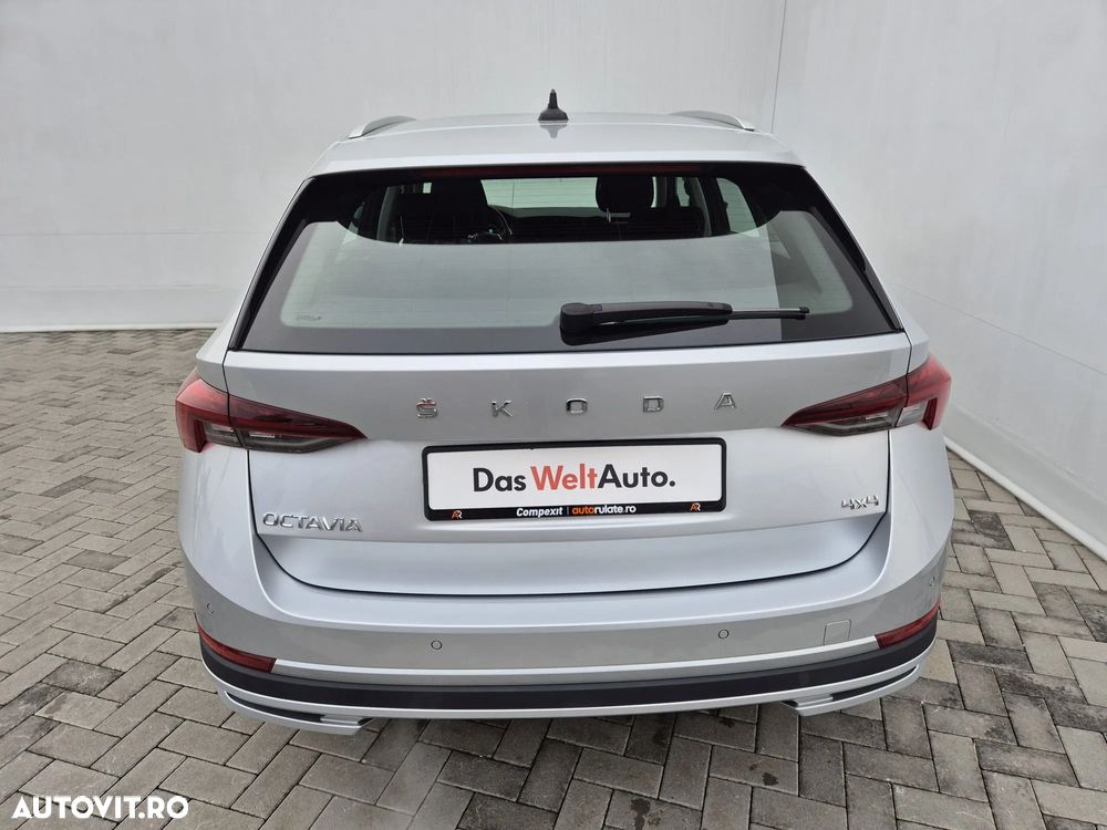 Skoda Octavia Combi 2.0 TDI DSG 4X4 Scout - 4