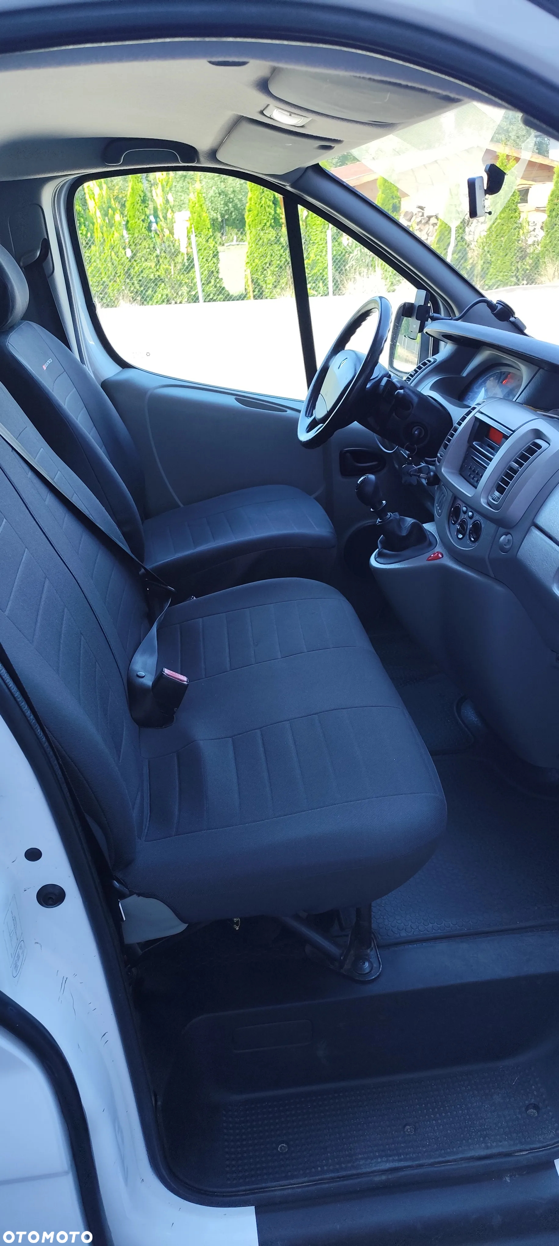 Renault Trafic 2.0 dCi 115 Combi L2H1 - 8