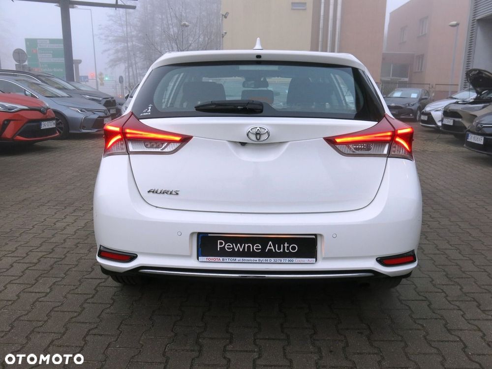 Toyota Auris - 4