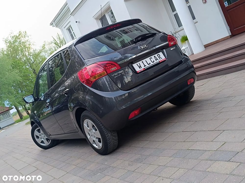 Kia Venga 1.4 CVVT Dream Team Edition - 8