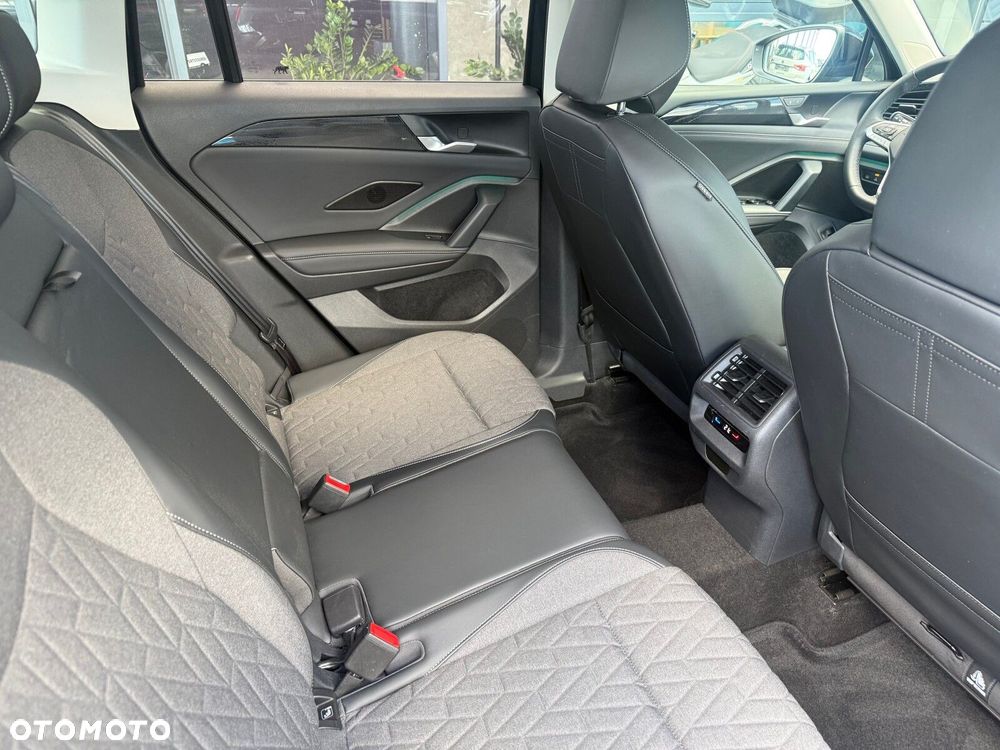 Volkswagen Tiguan - 16