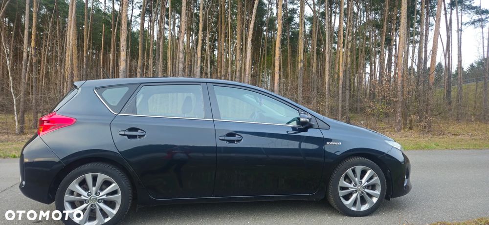 Toyota Auris 1.8 HSD Luna - 5