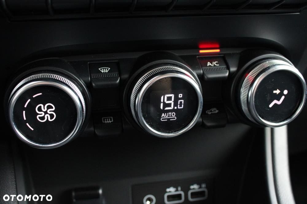 Renault Captur - 22