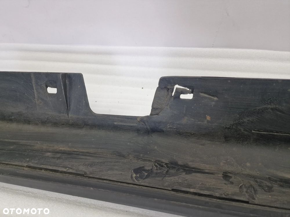 BMW E90 / E91 04- LEWA LISTWA PROGOWA / NAKŁADKA PROGU , NR 51777062297 , NR AUKCJI PR312 - 15