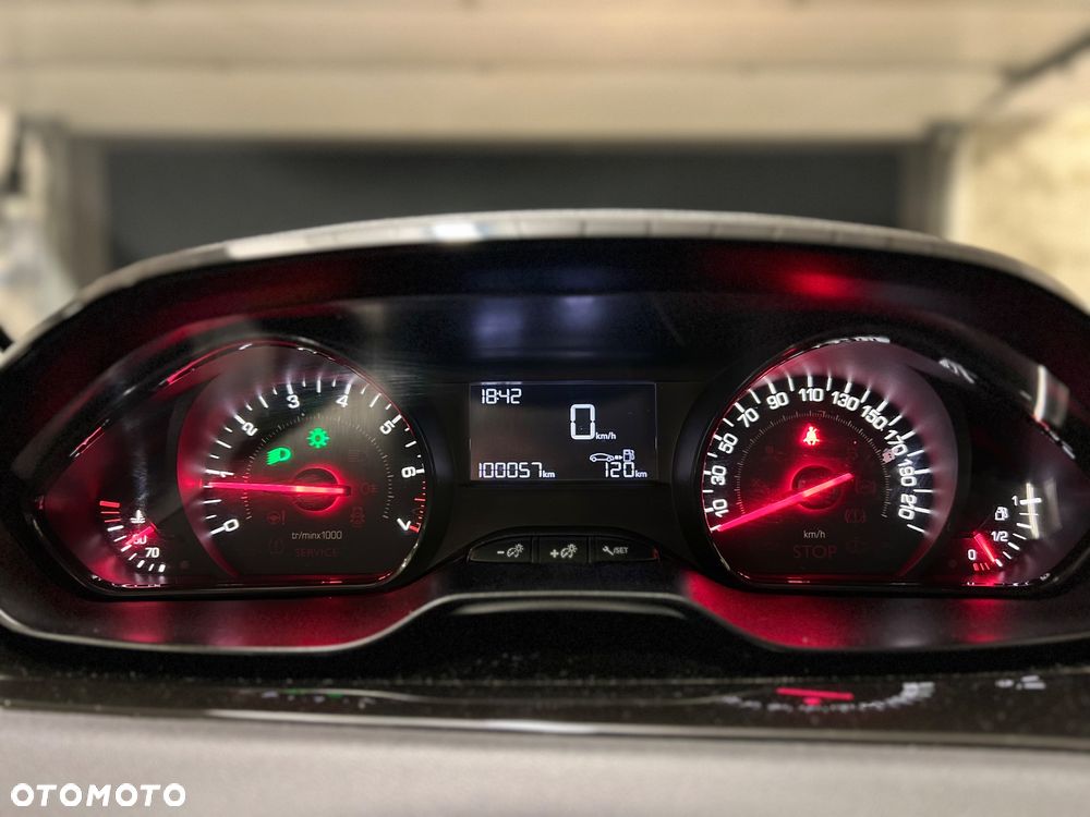 Peugeot 208 1.0 PureTech Access - 24