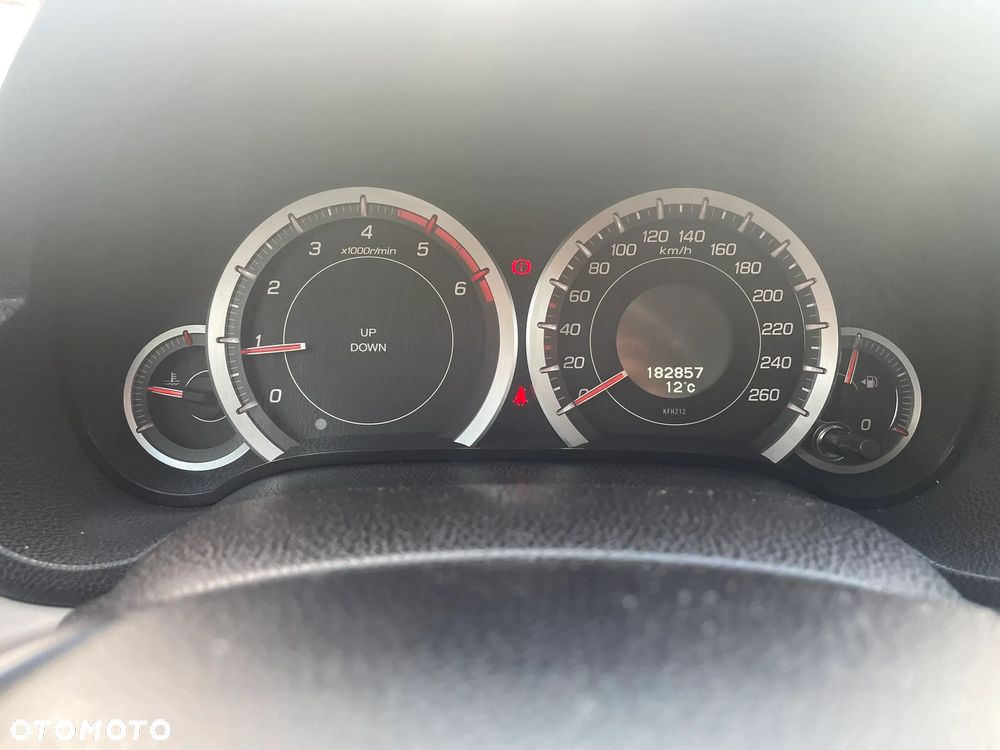 Honda Accord 2.2d Executive - 10