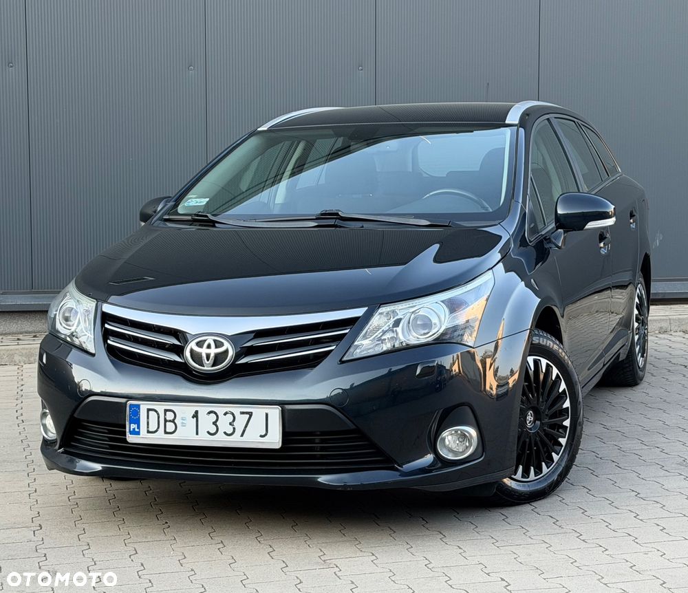 Toyota Avensis 2.0 D-4D Edition (2014) - 17