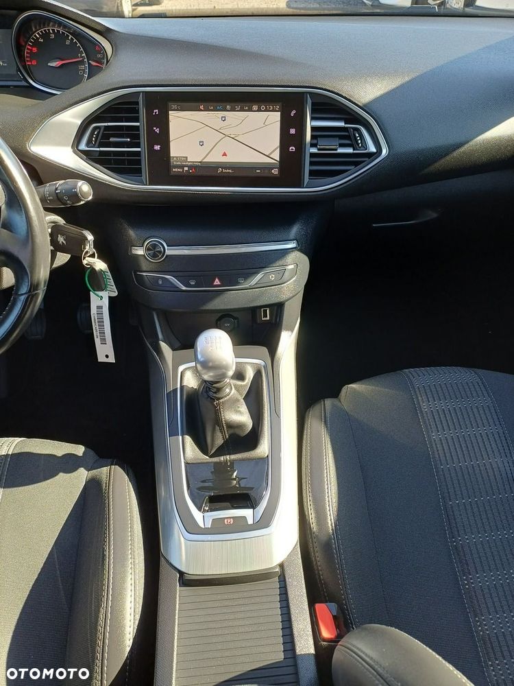 Peugeot 308 2.0 HDi Allure - 24