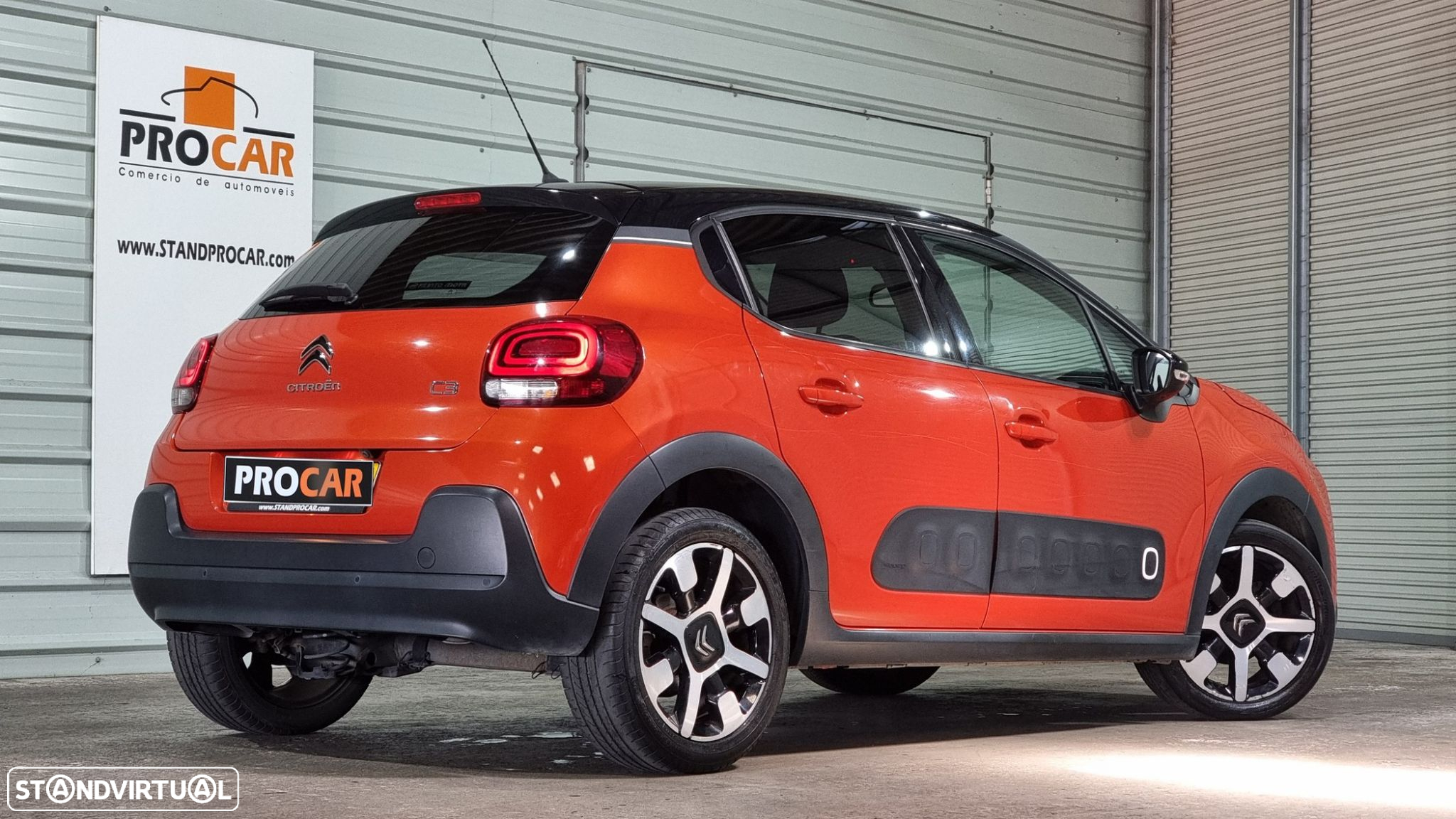 Citroën C3 1.2 PureTech Shine - 2