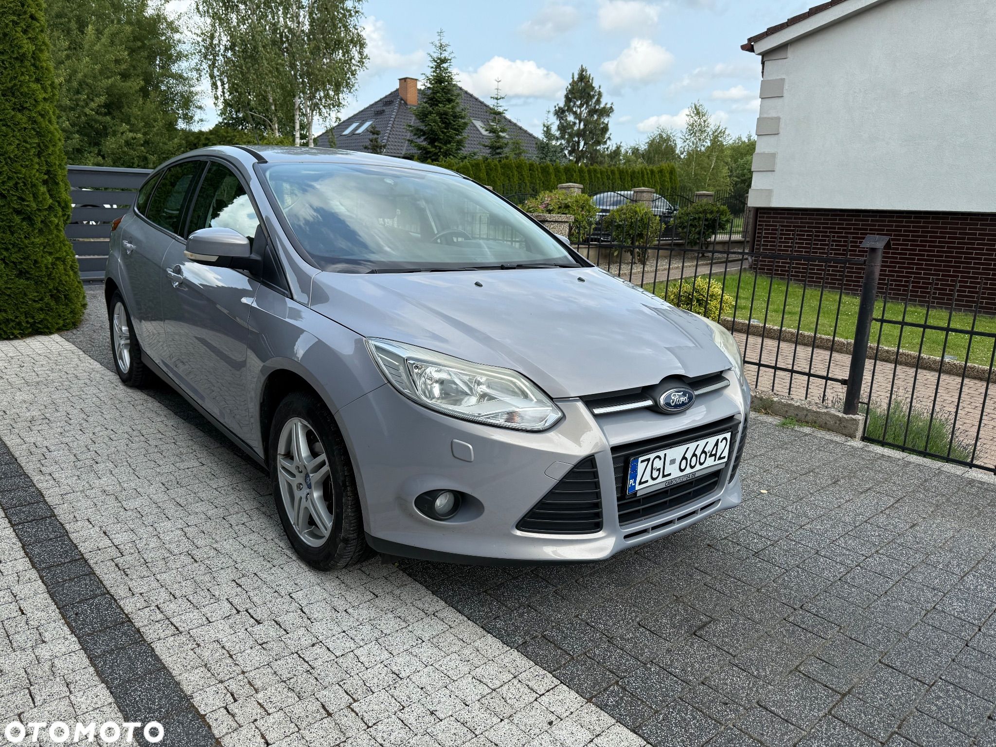 Ford Focus 1.6 Ambiente - 1
