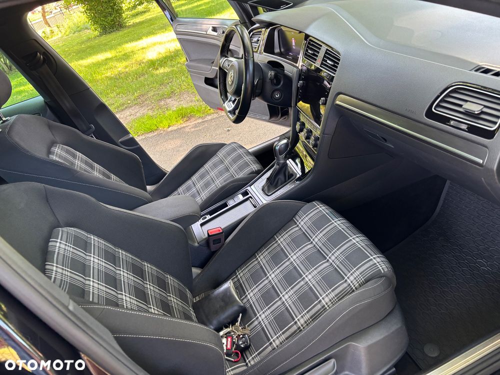 Volkswagen Golf GTD 2.0 TDI SCR DSG - 17