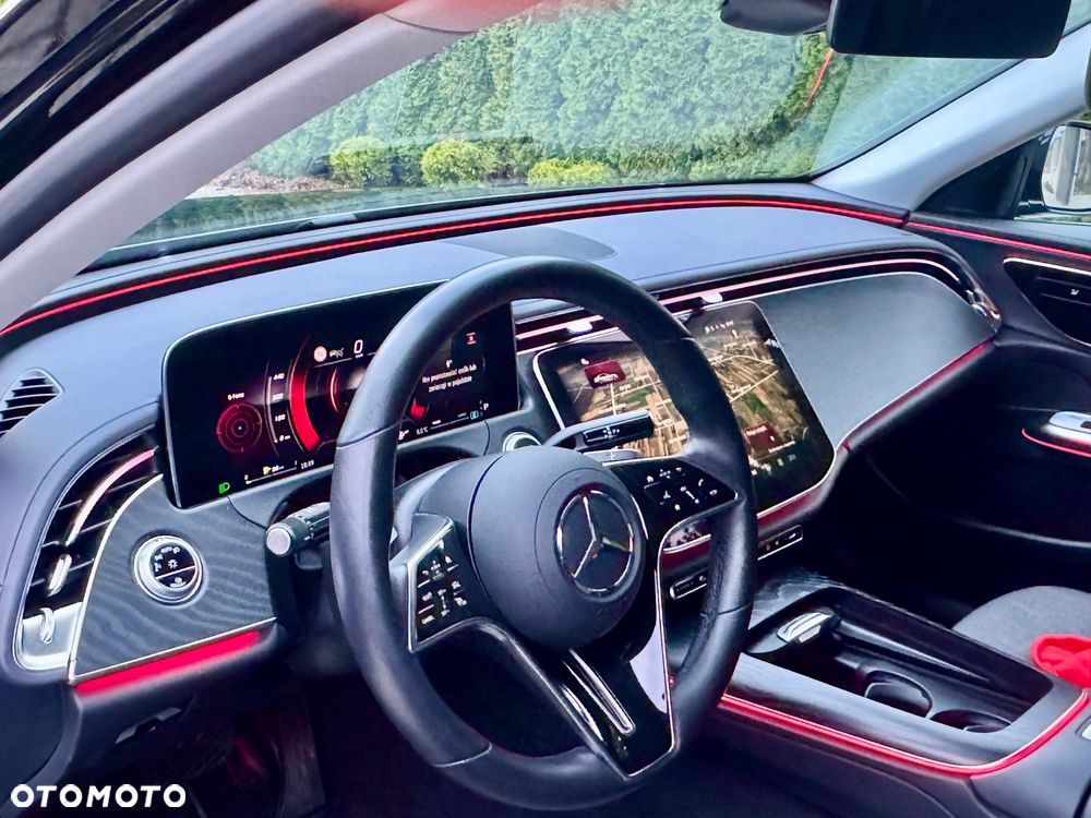 Mercedes-Benz Klasa E 220 d 4-Matic - 22