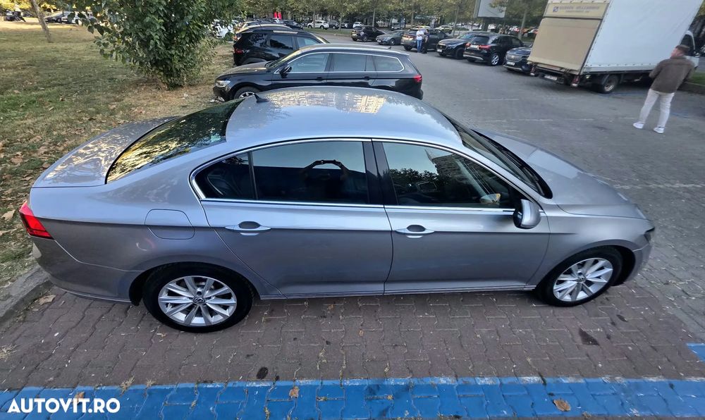 Volkswagen Passat - 10