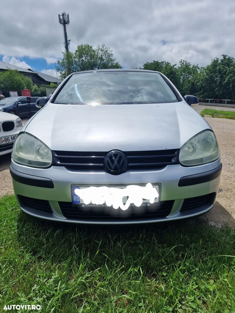 Volkswagen Golf - 5