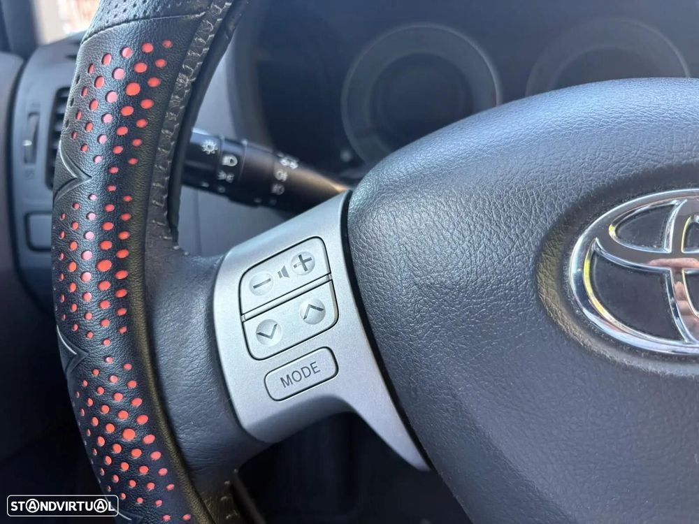 Toyota Auris 1.4 D-4D Sol - 38