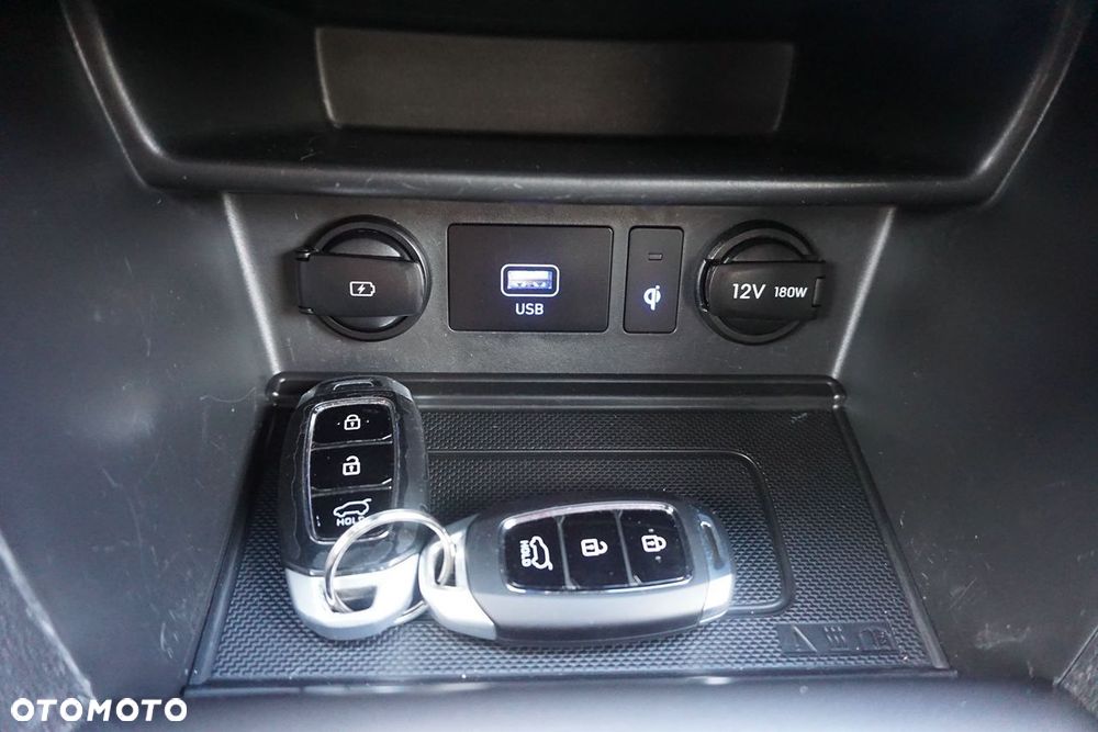 Hyundai Kona 1.6 GDI Hybrid Premium DCT - 10