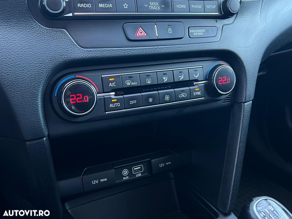 Kia Ceed 1.4 T-GDI Best - 25