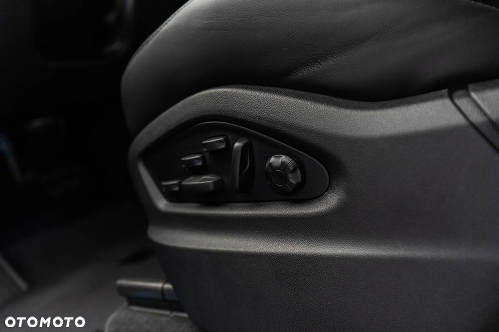 Porsche Cayenne Black Edition - 34