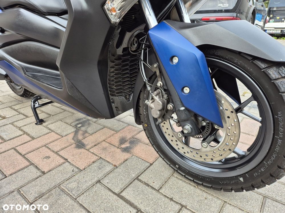 Yamaha X-max - 11