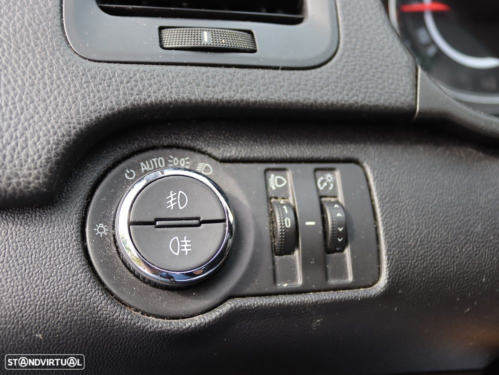 Opel Insignia Sports Tourer 1.6 CDTi Business Edition - 19