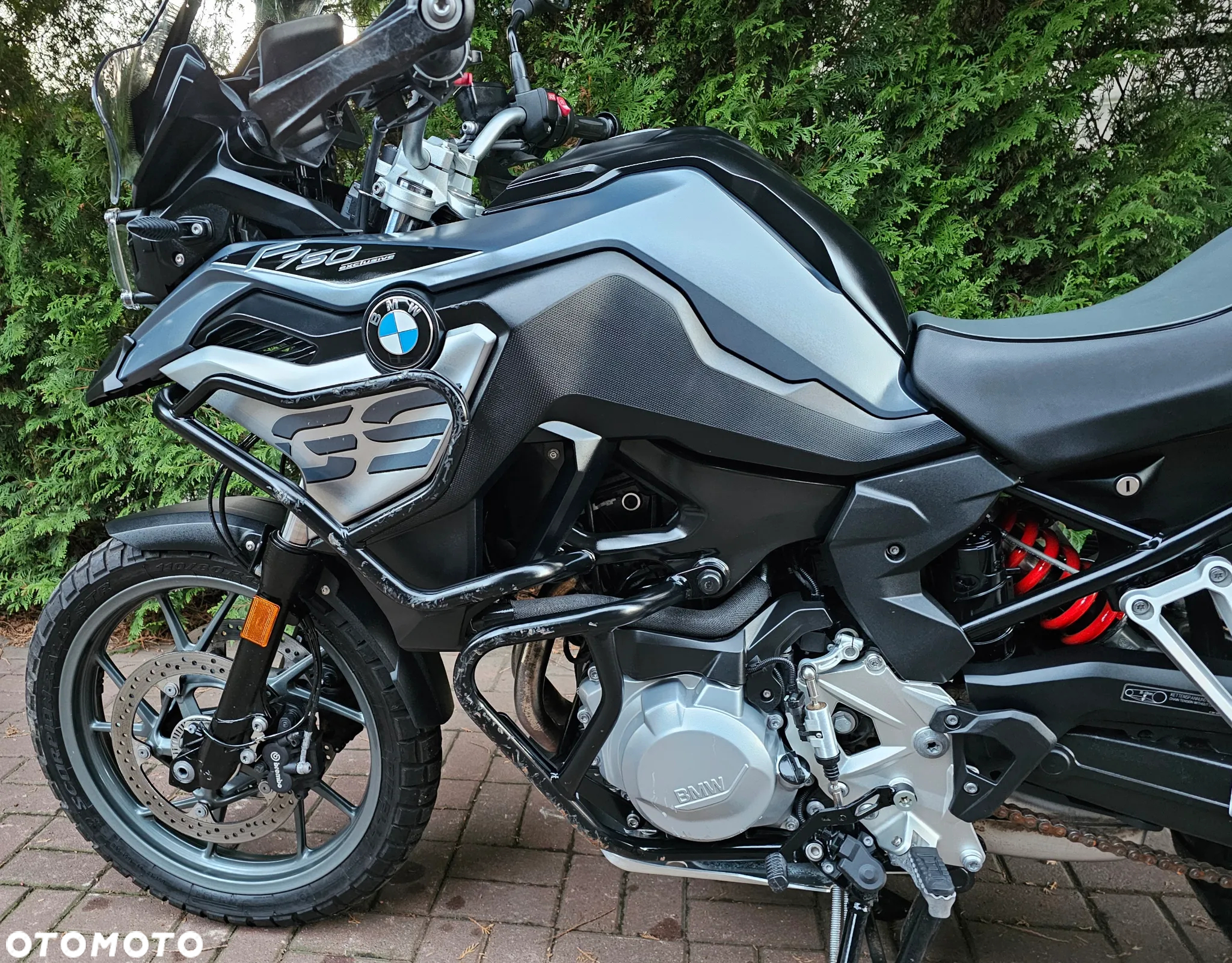 BMW F - 15