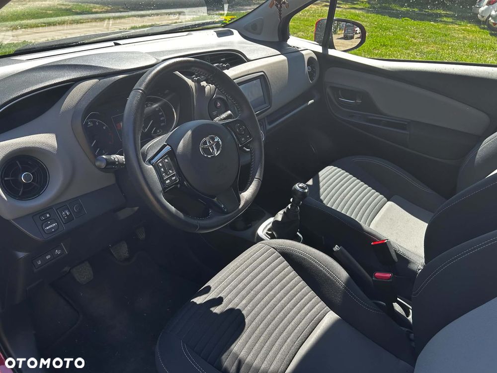 Toyota Yaris 1.5 Premium - 2