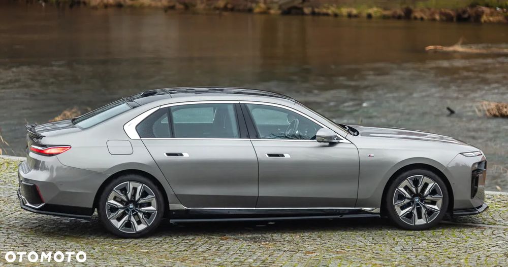 BMW Seria 7 740d xDrive sport - 15