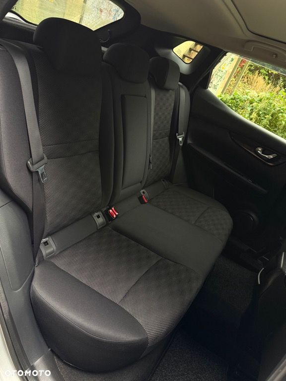 Nissan Qashqai 1.2 DIG-T Xtronic 360 - 31