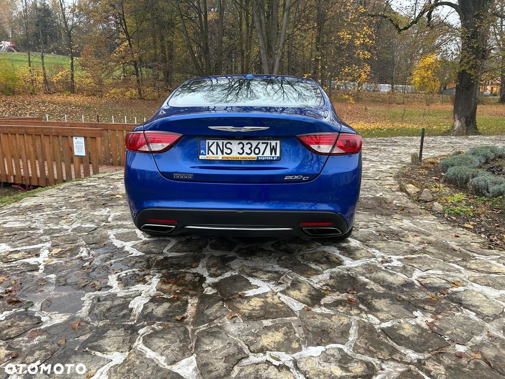 Chrysler 200 - 8