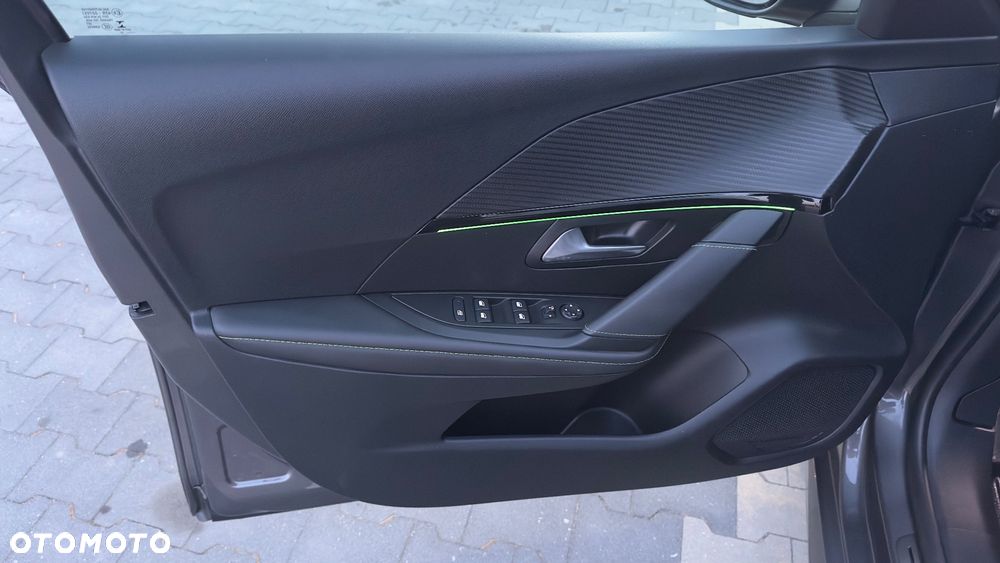 Peugeot 208 1.2 PureTech GT S&S EAT8 - 8