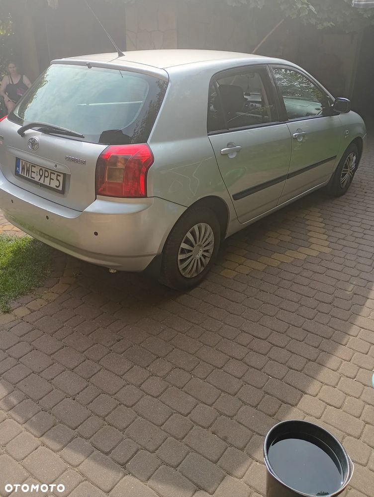 Toyota Corolla 1.4 VVT-i Base - 3