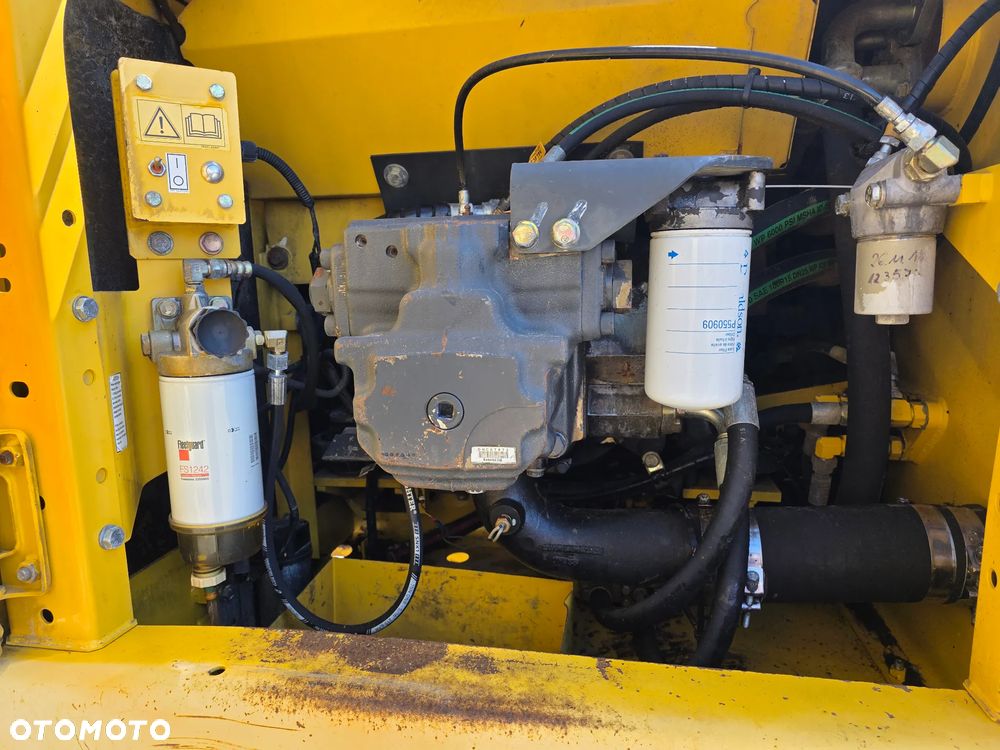 Komatsu PC 240 NLC-8 3 Razy Łamane Ramie Dłuższy Still - 10