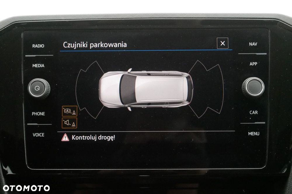 Volkswagen Passat Variant 2.0 TSI Business DSG - 19