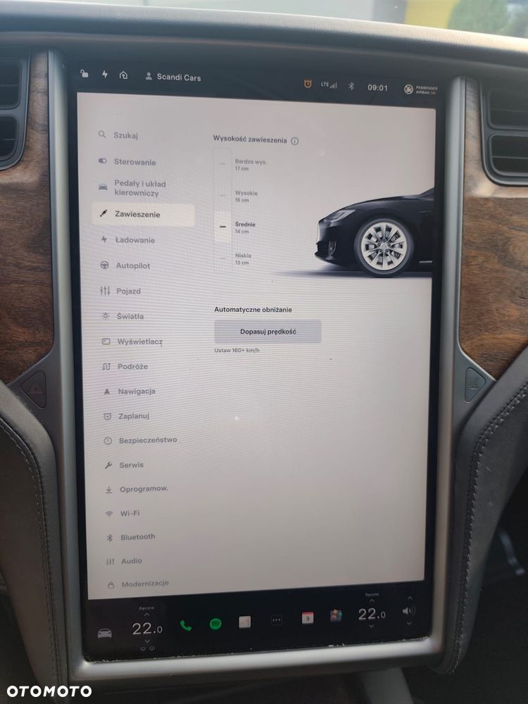 Tesla Model S - 22