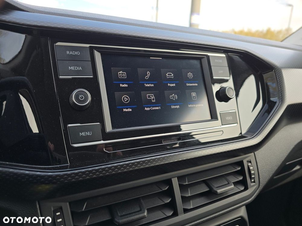 Volkswagen T-Cross - 21