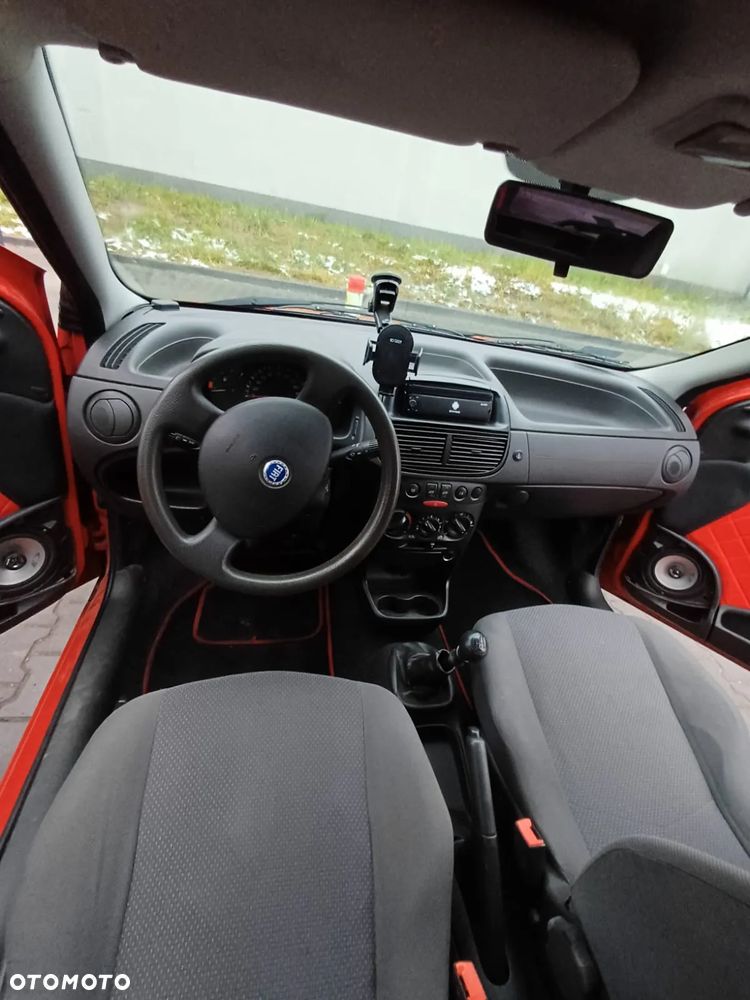 Fiat Punto - 7