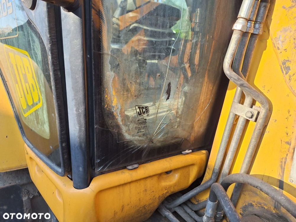 JCB 3Cx 4X4 - 23
