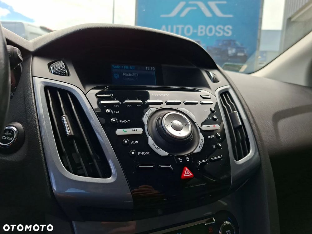 Ford Focus 1.0 EcoBoost Titanium - 23
