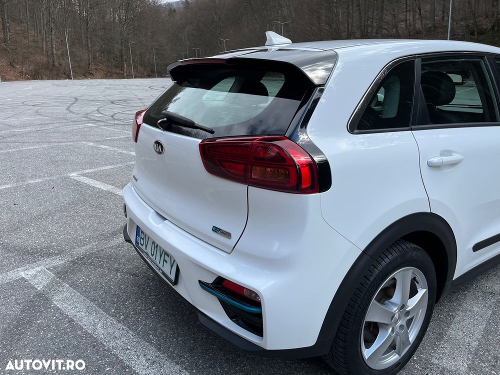 Kia Niro e-Niro 150 kW Vision - 5